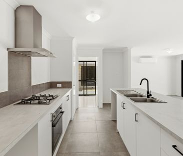 BRAND NEW FAMILY HOME - Photo 5