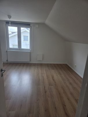 Gamla riksvägen, Kållered - Photo 1