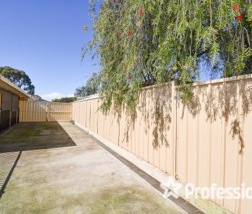 19 Erica Street, Coodanup WA 6210 - Photo 6