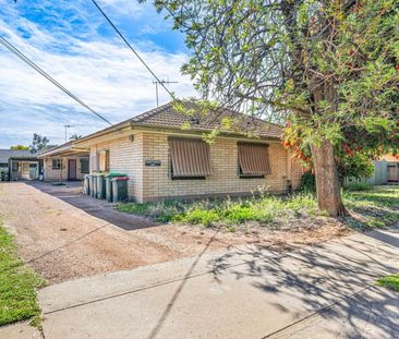 Neat 2 Bedroom Unit - Photo 5