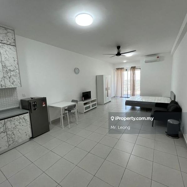 The Netizen, Bandar Tun Hussein Onn, Cheras - Foto 1