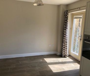 3 bedroom detached house to rent - Photo 3