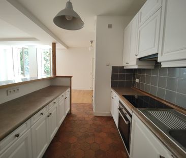 Location Appartement 4 pièces 103m² PARIS 9ème - Photo 5