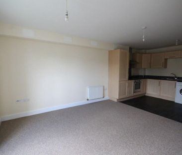2 bedroom flat to rent - Photo 6