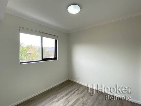 Modern Two Bedroom Apartment in Prime Belmore Location! - Photo 2