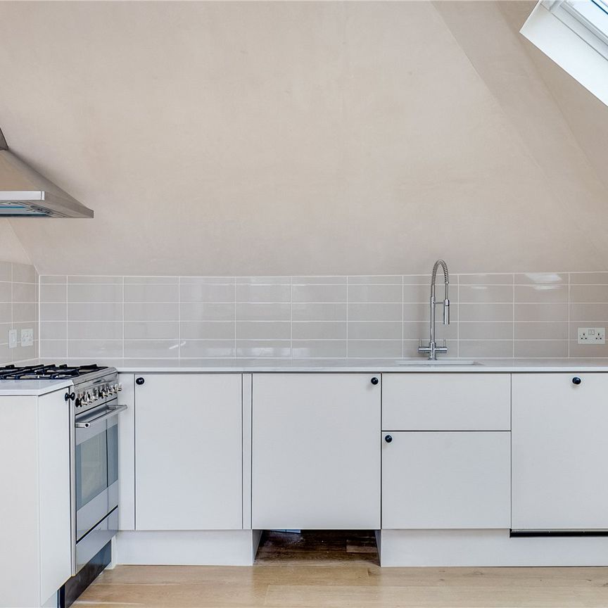 Cavendish Road, Queens Park, NW6, London - Photo 1