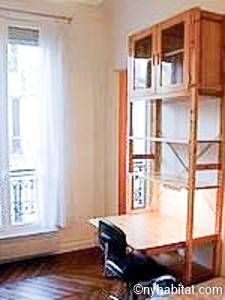 Logement à Paris, Location meublée - Photo 3