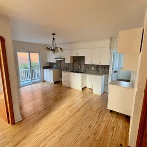 À louer 6 1/2 rénover, entièrement disponible dès maintenant - Photo 2