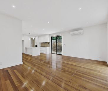 4/23 Francesca Street, Mont Albert VIC 3127 - Townhouse For Rent | ... - Photo 2