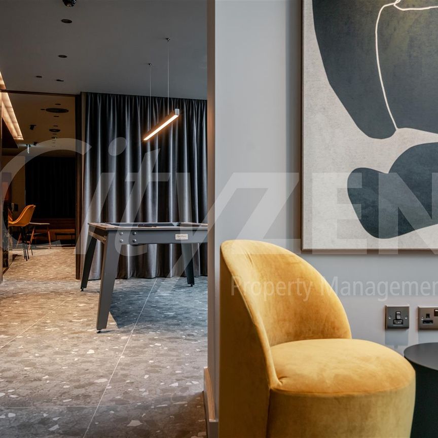 VISTA RIVER GARDENS, Trinity Way, Manchester - Photo 1