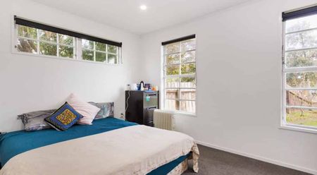 Kelvin Grove 3 Bedroom Home - Photo 2