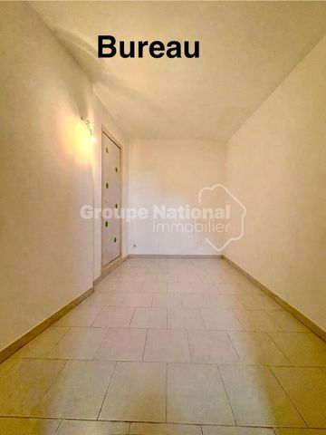 A louer Chateauneuf Du Pape Appartement 50 m2 1 chambre, bureau, petite terrasse, - Photo 4