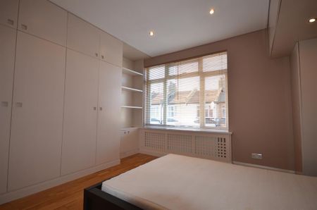 3 bedroom terraced house to rent - Photo 4
