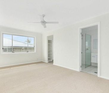 Spacious Living in West Kempsey with 4 Bedrooms and 2 Bathrooms. - Photo 6