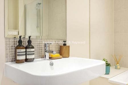 Queens Passage, Chislehurst BR7 - Photo 4