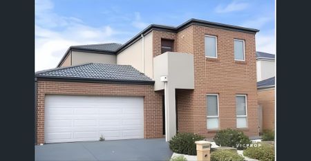 Premium Family Living in Featherbrook - Photo 3