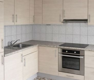 Appartement te huur in Halle voor € 800 met 1 slaapkamer - Photo 3