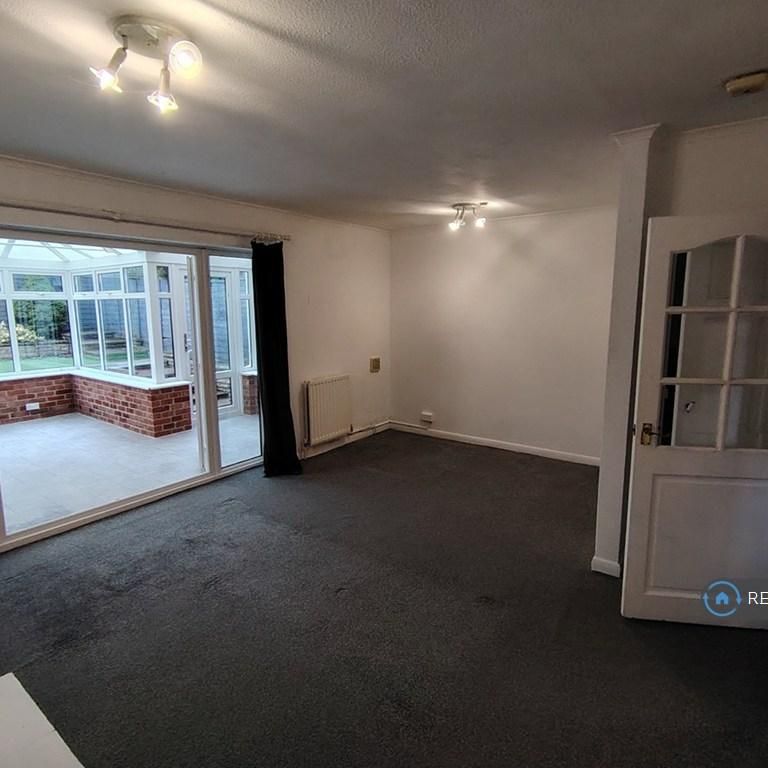 3 bedroom terraced house to rent - Photo 1