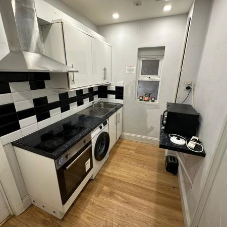 Studio Flat, Overdown Road, SE6 - Photo 3