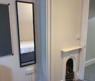 5 bedroom house, 1 en-suite - Photo 4