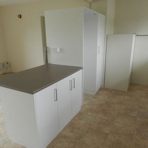 Neat and Tidy 1 Bedroom Unit in Mooroopna - Photo 2