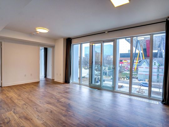 For Lease - 50 McCaul Street Unit# 404, Toronto, Ontario - Photo 1