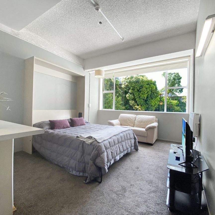 Welcome to Sharella Living - Photo 1