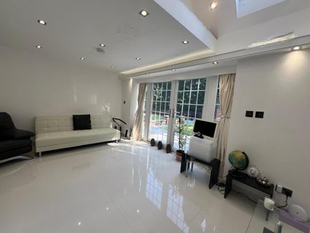 1 bedroom semi-detached house to rent - Photo 3