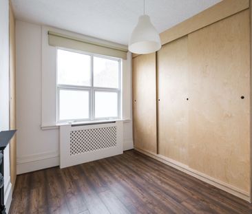 2 Bedroom - Photo 5