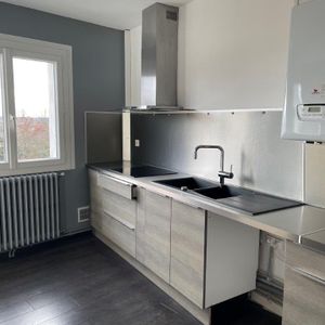 Location Appartement 3 pièces 72m² - Photo 3