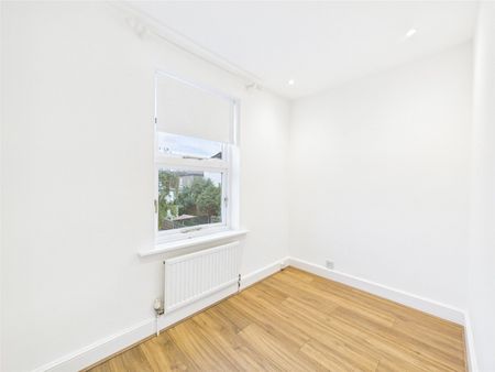 Queens Road, London, SW14 - Photo 5