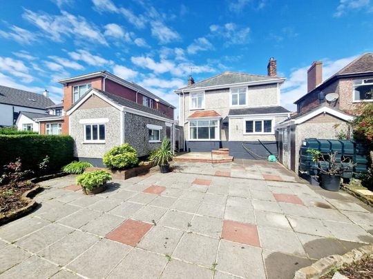 12 Cooldarragh Park, Cavehill Road, Belfast, BT14 6TG - Photo 1