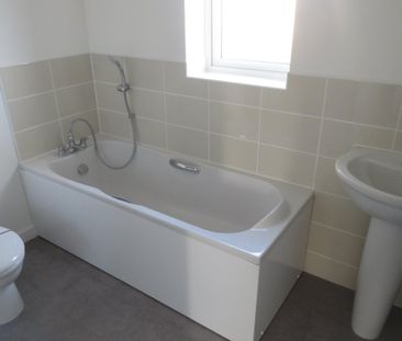 St Johns Close - Photo 5