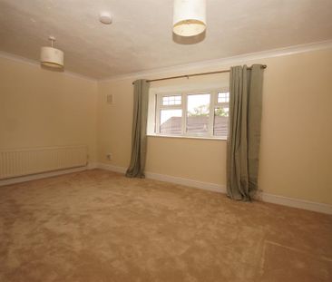 19 Edward Nicholl Court, Waterloo Road, Penylan, Cardiff CF23 9BW - Photo 5