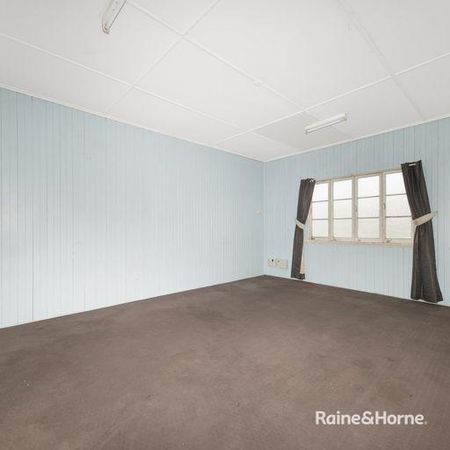 4/15 Ahearne Street, Hermit Park, QLD 4812 - Photo 4