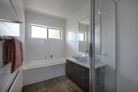 140 Lloyd Street, East Bendigo - Photo 5