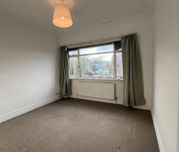 2 Bed Flat, Golders Green Road, NW11 - Photo 2