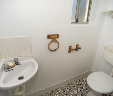 4/1 South Street, Henley Beach - Photo 5