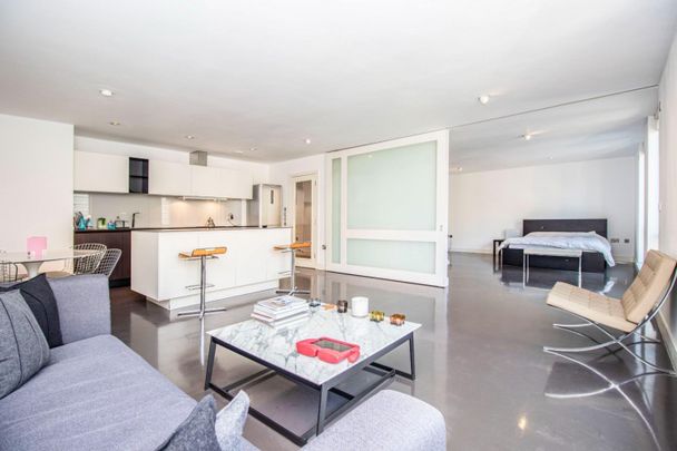 1 bedroom Flat To Let - Photo 1