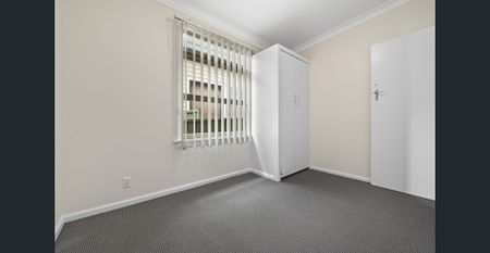 Freshly Updated 2-Bedroom Duplex in Popular Picnic Point - Photo 3