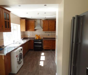 1 bedroom in a house share to rent - Photo 5