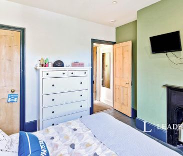 3 bedroom terraced house to rent - Photo 3