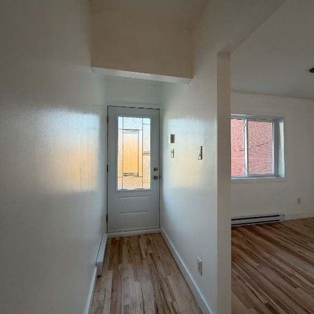 Beau logement 4,5 rénové à quelques pas du bord de l'eau - Photo 4