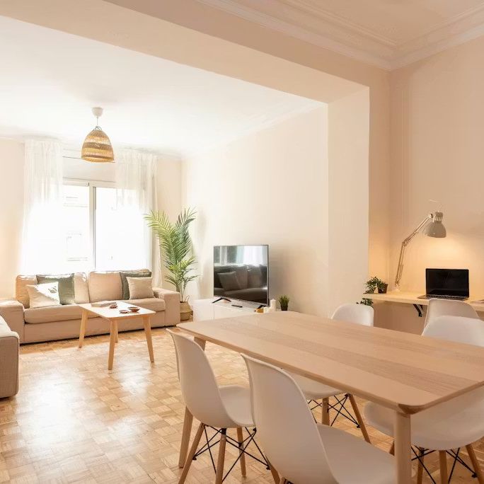 Carrer de Casanova, Barcelona, Catalonia 08011 - Foto 1