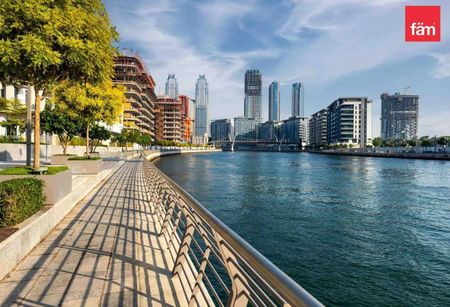 2 BR + Maid | Ready | Burj Khalifa + Canal View - Photo 2