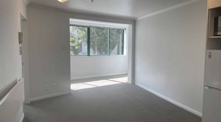 1 Bedroom Apartment Living With Bonus Office Space - Photo 5