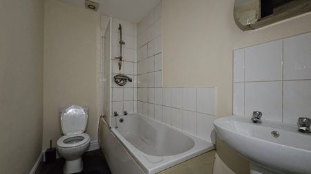 £550 PM · Conway Street, Birkenhead, Merseyside - Photo 5