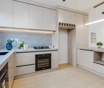 Stunning New Build in the Heart of Howick - Photo 2