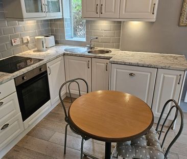 1 Bed Flat, Court Road, SO15 - Photo 5