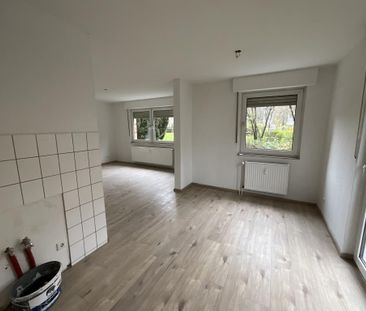 Bereit zum Einzug - frisch renovierte 2 - Raum Wohnung - Photo 3
